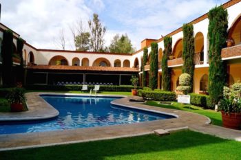 Hotel & Suites Villa del Sol