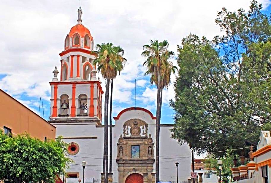 San Pedro Tlaquepaque Parish Church - Escapadas