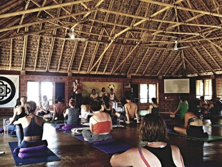 Take a Hridaya Hatha Yoga Class - Escapadas