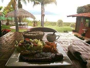 Veleros Restaurant & Kayak Club