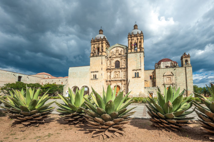 Santo Domingo Church and Monastery - Escapadas