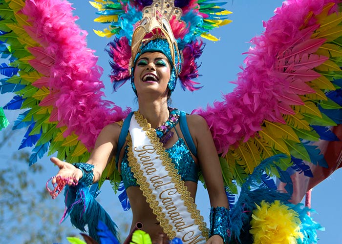 El-Carnaval-en-Mérida-Yucatán-los-Reyes-de-Carnaval-Mujer
