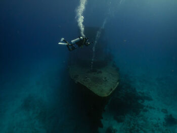 Dive at the Wreck of Felipe Xicoténcatl