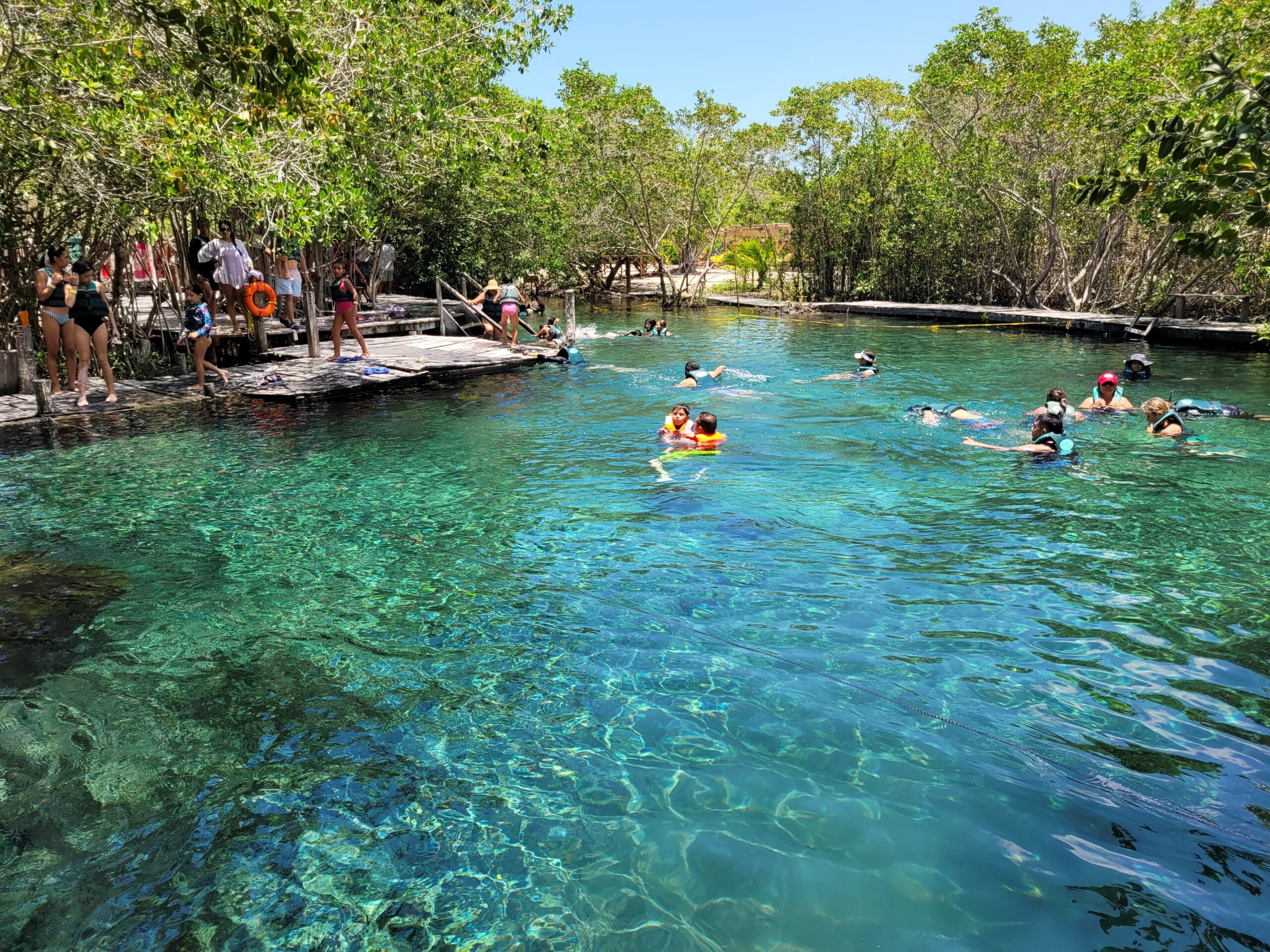 Cenote Yalahau