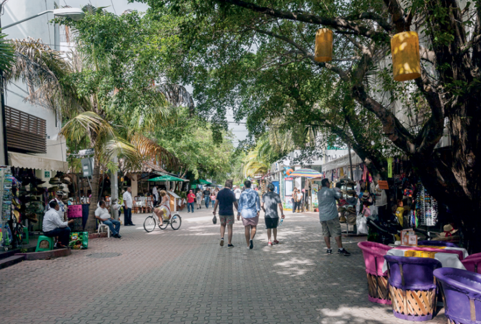 Playa del Carmen's Quinta Avenida