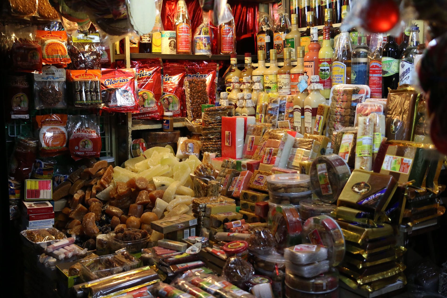 Mercado de Dulces y Artesanías