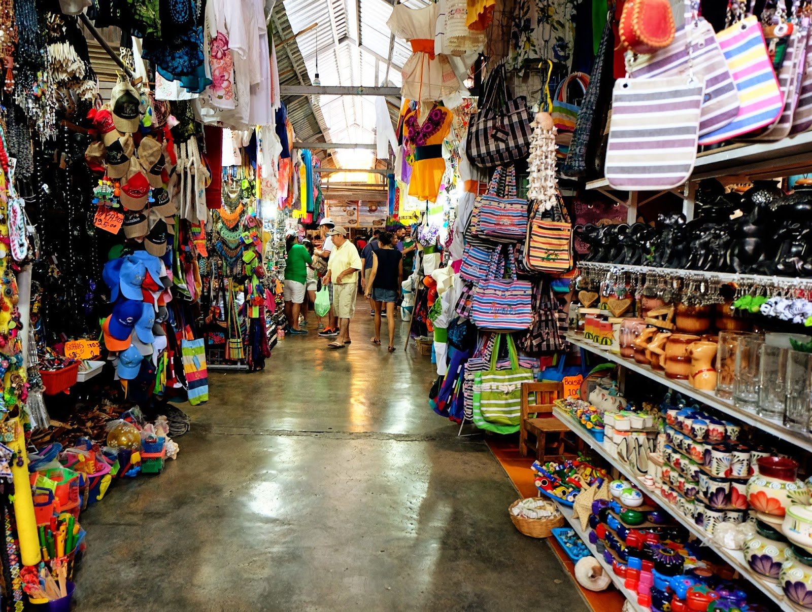 Santa Cruz Market