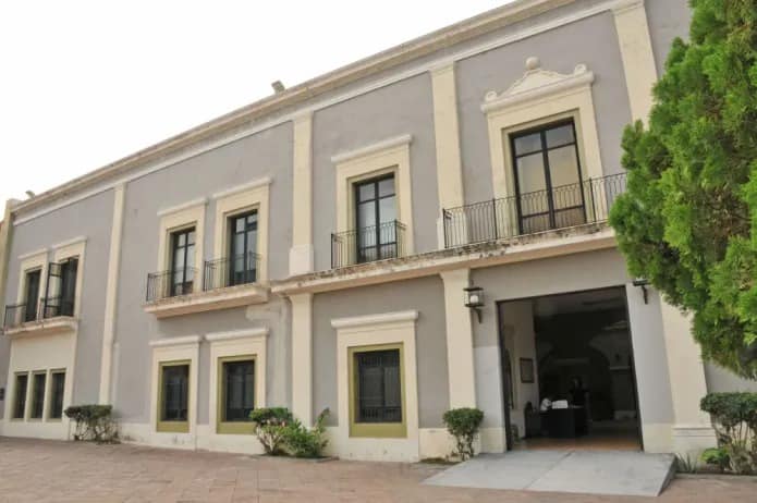 Museo Universitario de Artes Populares