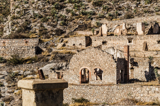 Exploring the Ghost Town of Ojuela
