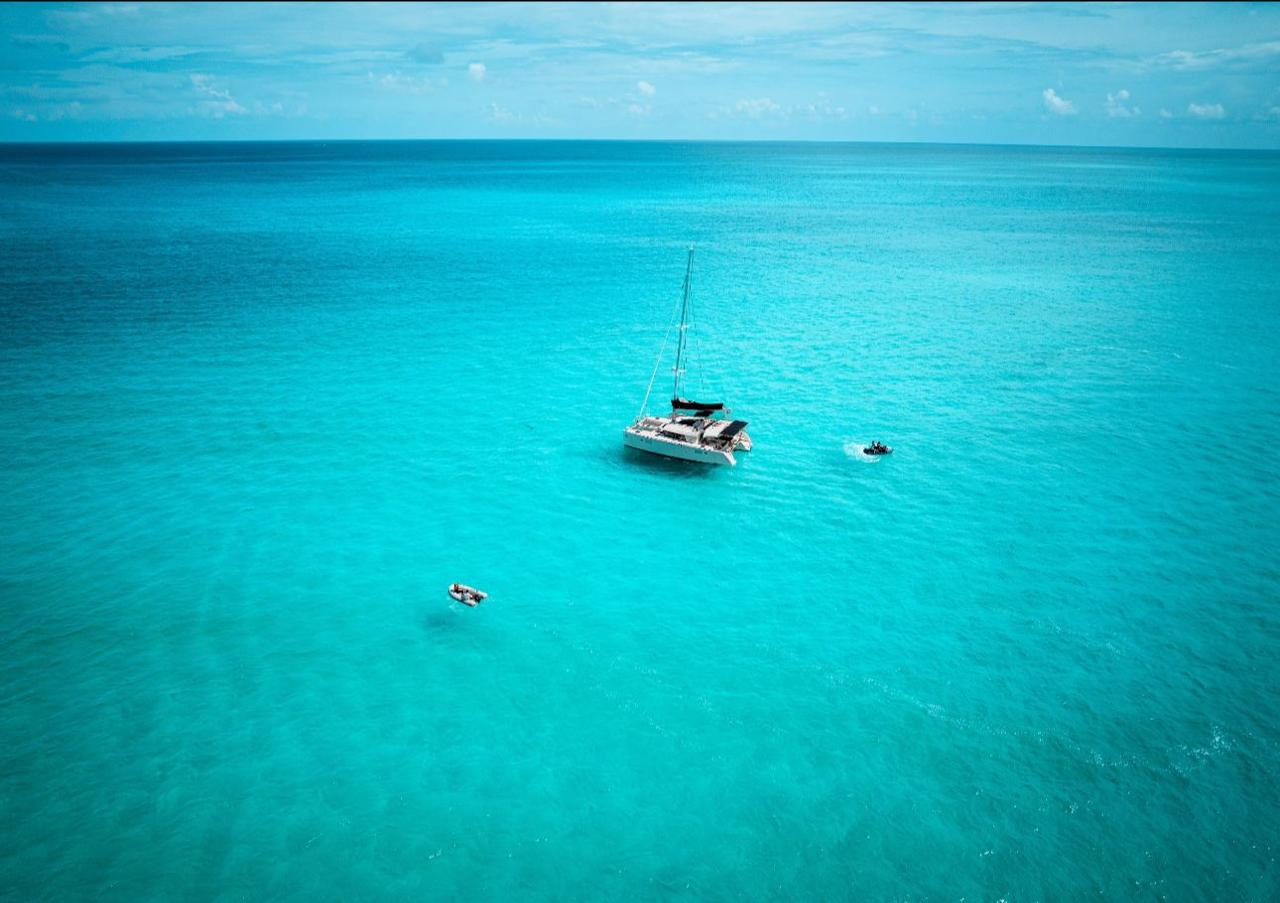 Sailing the Mexican Caribbean: Infinite Turquoise
