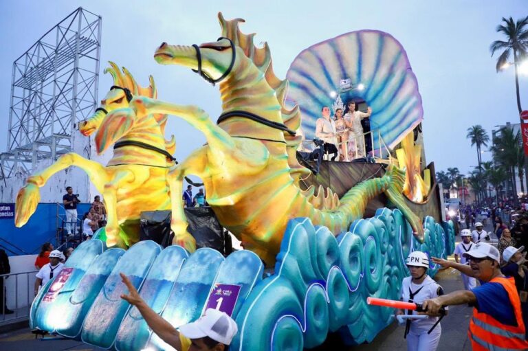 Veracruz Carnival: The Pulse of Joy