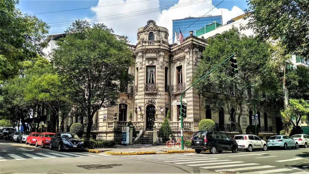 Roma - Condesa: The Bohemian Corridor
