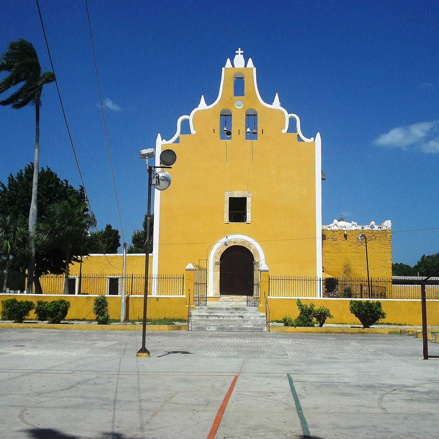 Cenotes y comunidades indígenas