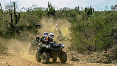 Explorar el desierto en rutas de aventura