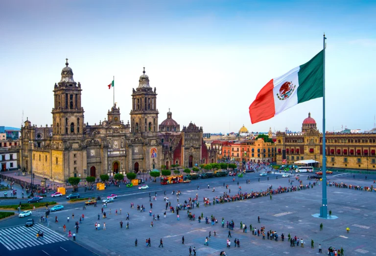 Mexico City: A Universe in Motion